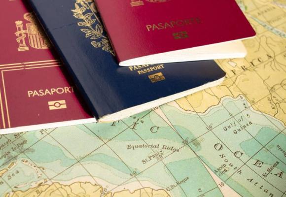 What are the Advantages and Disadvantages of Dual Citizenship